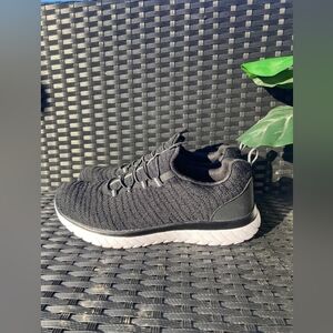 Athletic Works Women's Walking Shoes Odor Control 7.5